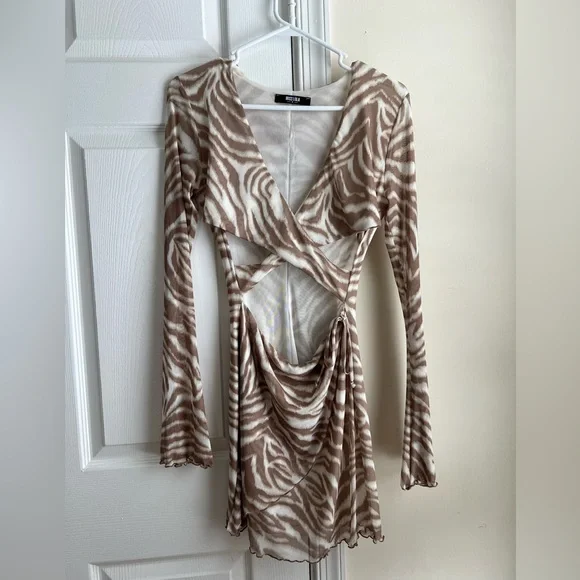 Miss Lola Tan & White Zebra Print Cut Out Mesh Mini Dress Medium - Picture 7 of 9